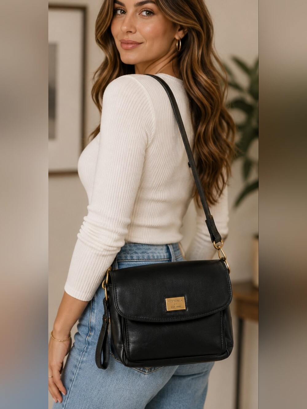 Vintage Vittoria NY Black Leather Organizer Crossbody Bag Gold Hardware
